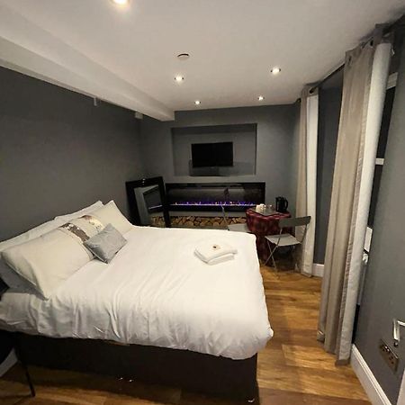 Cosy Double Bed With Fire Place Apartment Edinburgh Exterior photo